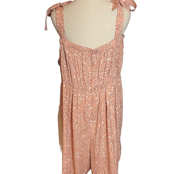 Eloquii Romper Halter Shorts Plus Size 16 Peach - Picture 4 of 9